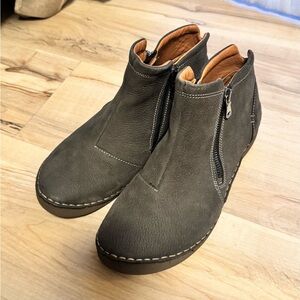 Josef Seibel Dark Gray Leather Boots